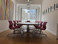 8xVitra Eames Aluminium Chairs