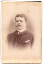 Fotografie H. W. Biffar, Brooklyn, Bedford Avenue 370, Porträt eines eleganten  