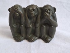 Drei Affen, nichts sehen, nichts hören, nichts sagen, aus Ton