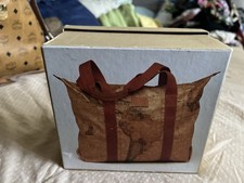 First Class Alviero Martini Leather Handbag