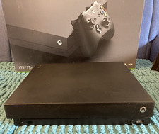 XBOX ONE X 1TB, Controller