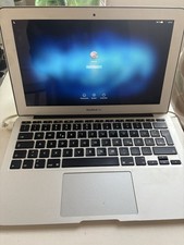 Apple MacBook Air 11” (Mitte