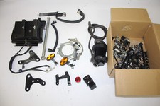 Restteile Schrauben Halter Abdeckung Achse Honda CB 750 Hornet RH12 (Lager 5-25)