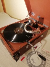 Koffergrammophon, G. Molotow