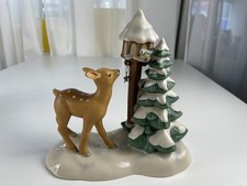 Goebel Figur Reh mit Vogelhaus