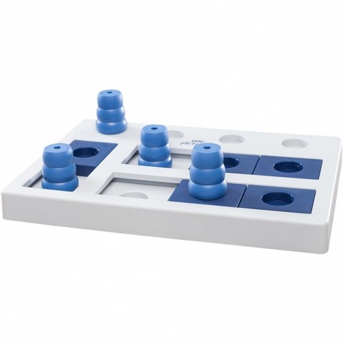 Trixie dog activity - dog, chess