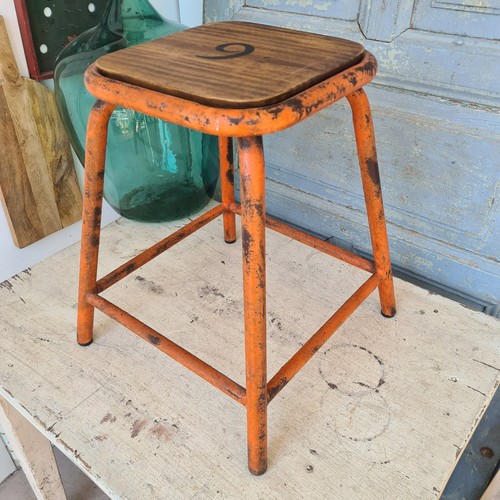 C8534 alter industrie - c8534, hocker