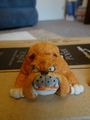 Dogge keramik steinfigur - -,