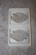 Berker Modul MB 2-fach Rahmen senkrecht in cremeweiß