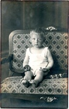 Orig. Foto-AK NEUSALZ /ODER Kleinkind, Atelier Fürchow, Friedrichstr. 40, 10er