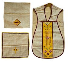 Antique Pluvial, Chasuble