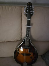 Sehr schöne mandoline. Zu