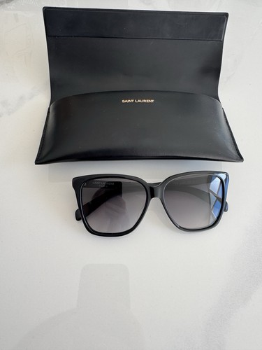 Wunderschöne sonnenbrille von - wunderschöne,