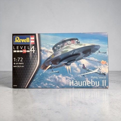 Revell 03903 flying saucer - revell,
