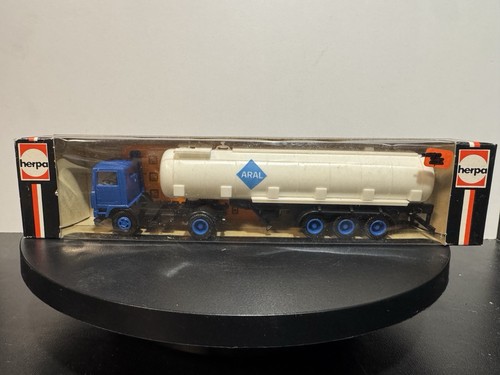 Herpa volvo f12 - volvo, aral