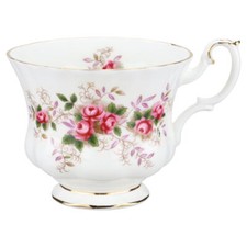 Kaffeetasse groß Royal Albert Lavender Rose