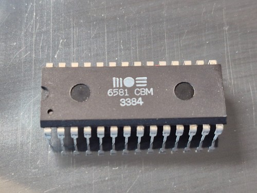 Chip für commodore c64 - ✅,