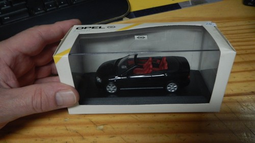 Opel dealer modell - opel,