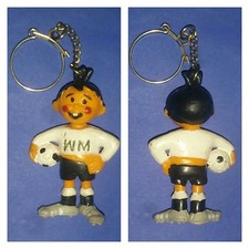 WM2 MASKOTTCHEN Weltmeisterschaft WM 1974 74 TIP Bundesliga Fußball DFB 6,5cm