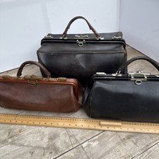  ￼ Konvolut, Arztkoffer Hebammen Koffer 1940 Leder, braun schwarz, Vintage