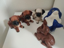 5 Porzellanfiguren, 3 Hunde, 1 Ziege und 1 Fisch