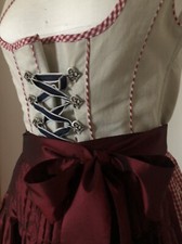 Dirndl, DIRNDLSCHÖN