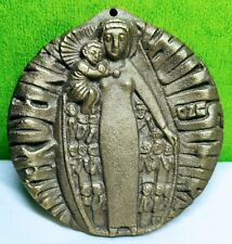 Bronzeplakette mit Aufhängung