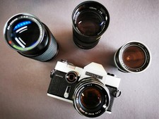 Japanische Spiegelreflexkamera INTERFLEX TL mit 4 Objektiven und Tasche