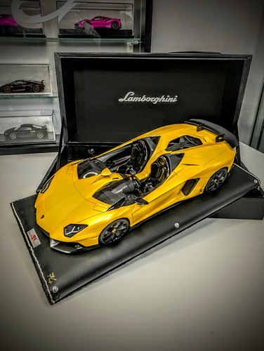 Lamborghini aventador 18 - lamborghini, j