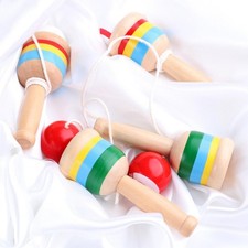 hölzerne gemalte kendama
