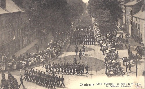 Charleville ardennes cour - ak,
