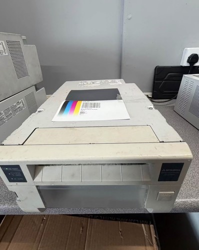 Mitsubishi d70w photo booth - mitsubishi,