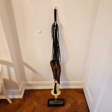 AEG Vampyrette – Vintage Staubsauger | Funktionstüchtig + AEG Papierfilter