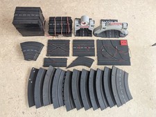 Carrera Universal 132 - 51-teiliges Bahnteilekonvolut