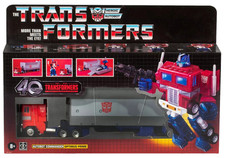 TRANSFORMERS G1 RETRO 40TH