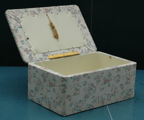 1950s kleine wäschetruhe mit - kleine,