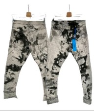 Sexy Woman Jeans Gr. S Batik