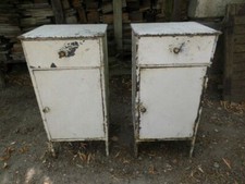 zwei Metallschränke, Nachttischschrank, Arztschrank, Industrieschrank