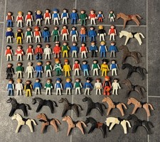 77 Playmobil Figuren Pferde