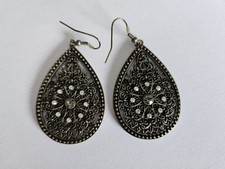 Six Romantische Ohrhänger  Steinchen Weiß Altgold Orientalisch 