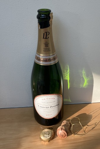 Laurent perrier brut champagne - perrier,