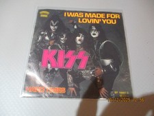 (24)  7" Single Vinyl - Kiss