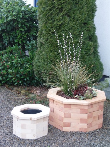 Holz-Pflanzkübel