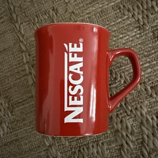 Nescafé Kaffeetasse Kaffee Espresso Henkel Tasse Eckig Rot mit Motiv