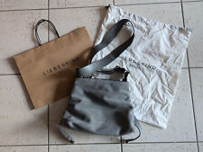 Damenhandtasche von "Liebeskind", aus Wildleder, Neu und unbenutzt, Grau