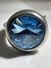 Ring,rund mit hellblauen Stein, verstellbar (kleiner/grösser),6.9g,D.-1.7cm,RG57