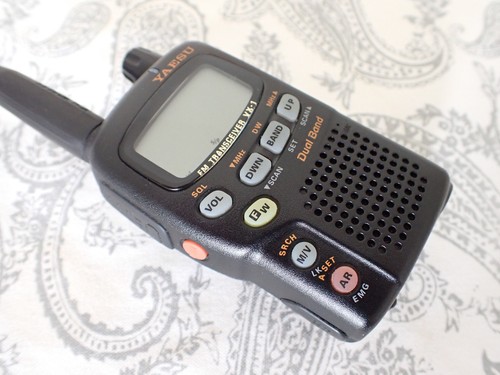 Yaesu 2m 70cm - vx-1r,