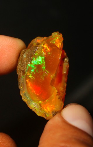 Opal rough aaa - opal,