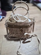 Geflochtene Bastsache Im Boho- Stil mit Koedelzug Verschluss