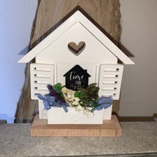 Deko Haus mit Trockenblumen